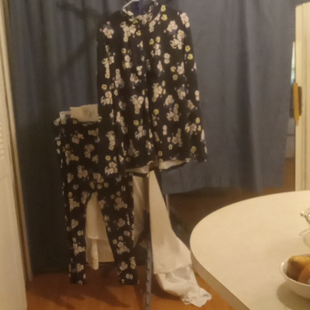 Womans jogger suit